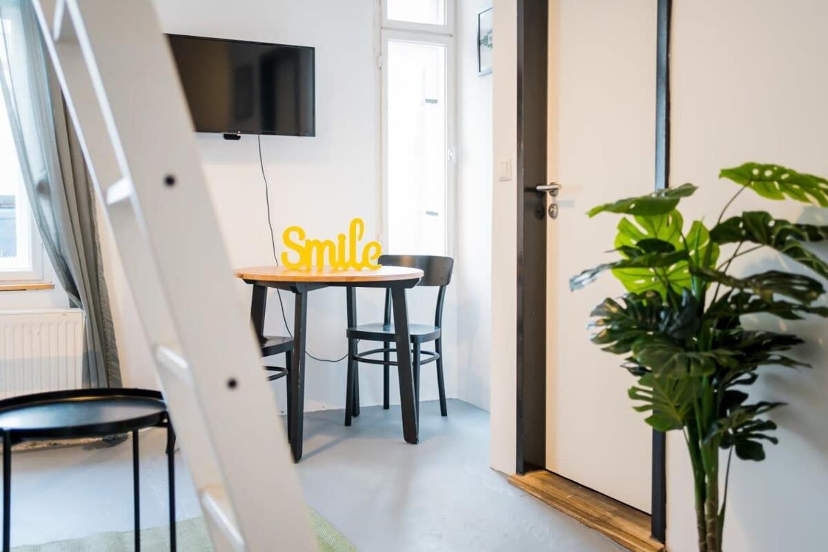 Shabby Chic Plus Self Checkin Plus Free Street Parking Berlin Exterior foto